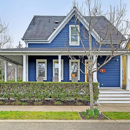 Our Family Beach House By Seabrook Hospitality